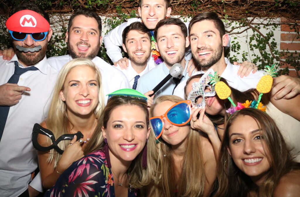 10 Awesome Reasons You Should Rent a Photo Booth in Miami!